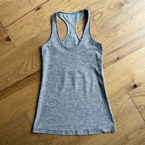 Lululemon Cool Racerback Light Gray Heather Size 6 EUC